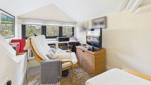 Photo 15- click for photo gallery